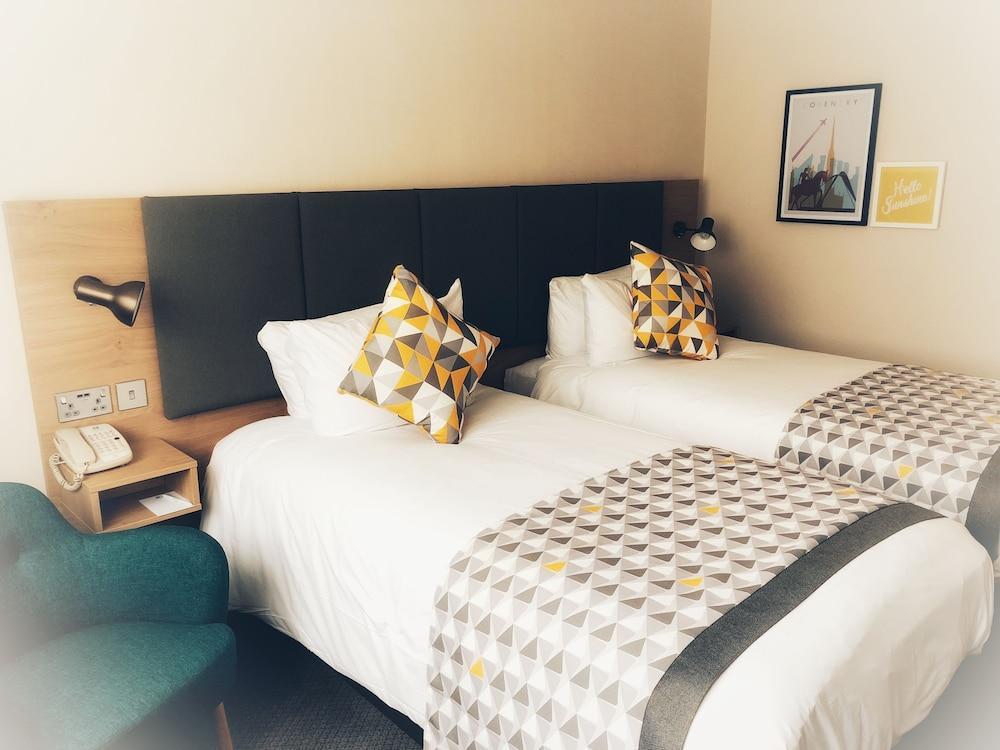Holiday Inn Reading South M4 Jct 11 By Ihg Екстериор снимка