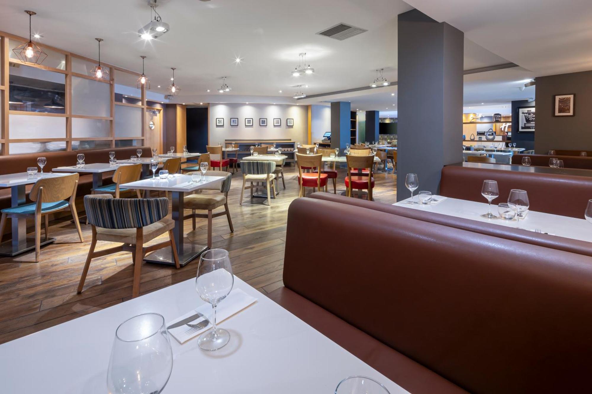Holiday Inn Reading South M4 Jct 11 By Ihg Екстериор снимка