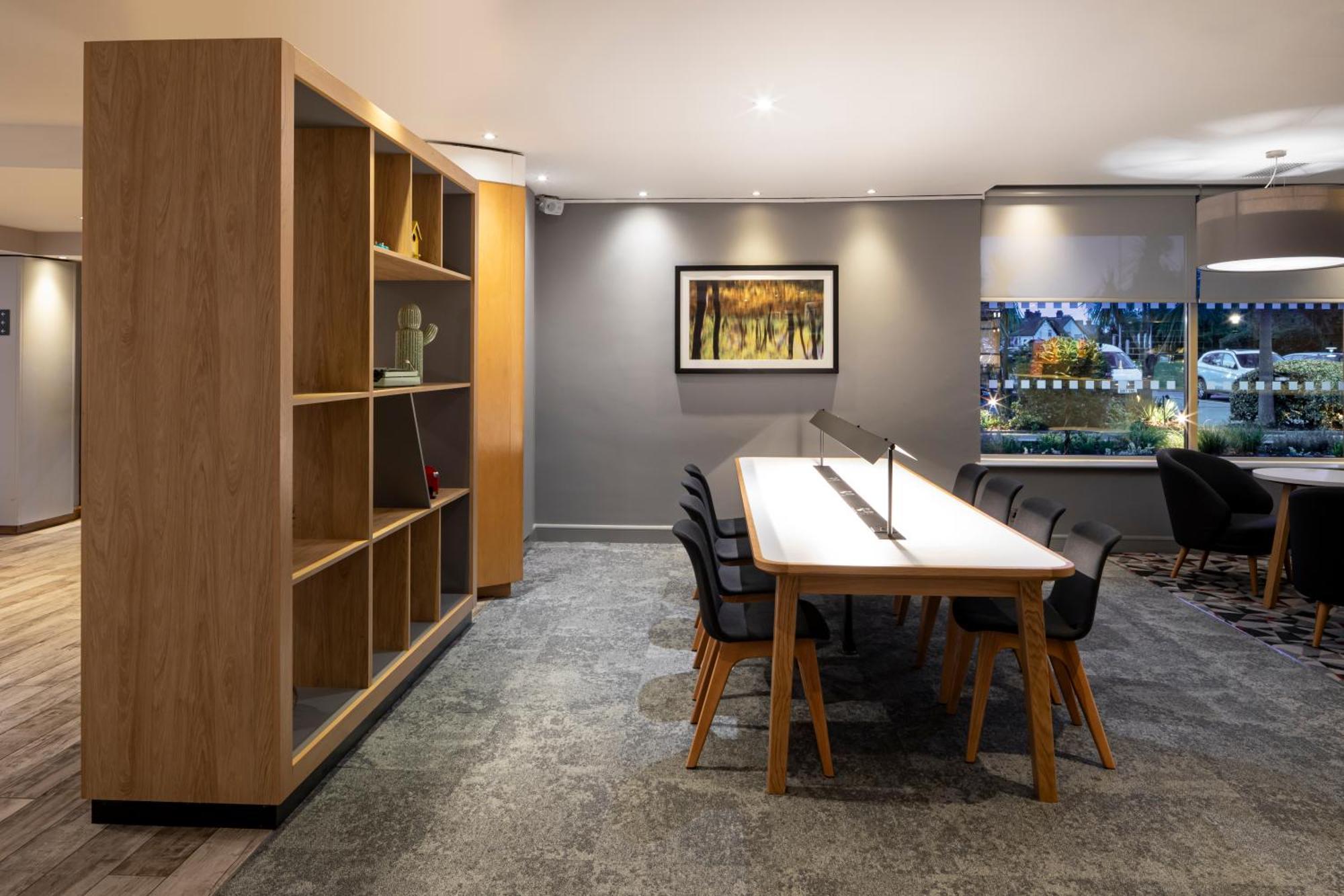 Holiday Inn Reading South M4 Jct 11 By Ihg Екстериор снимка