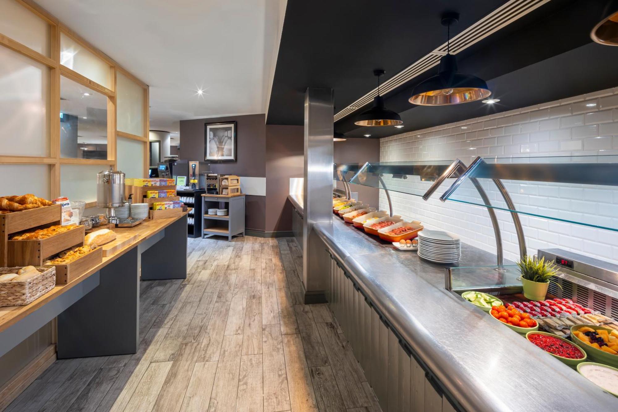 Holiday Inn Reading South M4 Jct 11 By Ihg Екстериор снимка