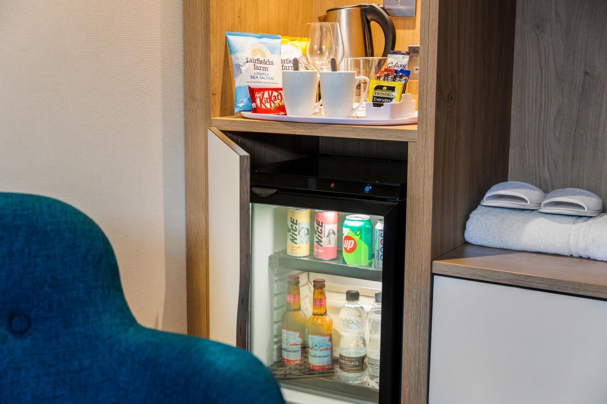 Holiday Inn Reading South M4 Jct 11 By Ihg Екстериор снимка