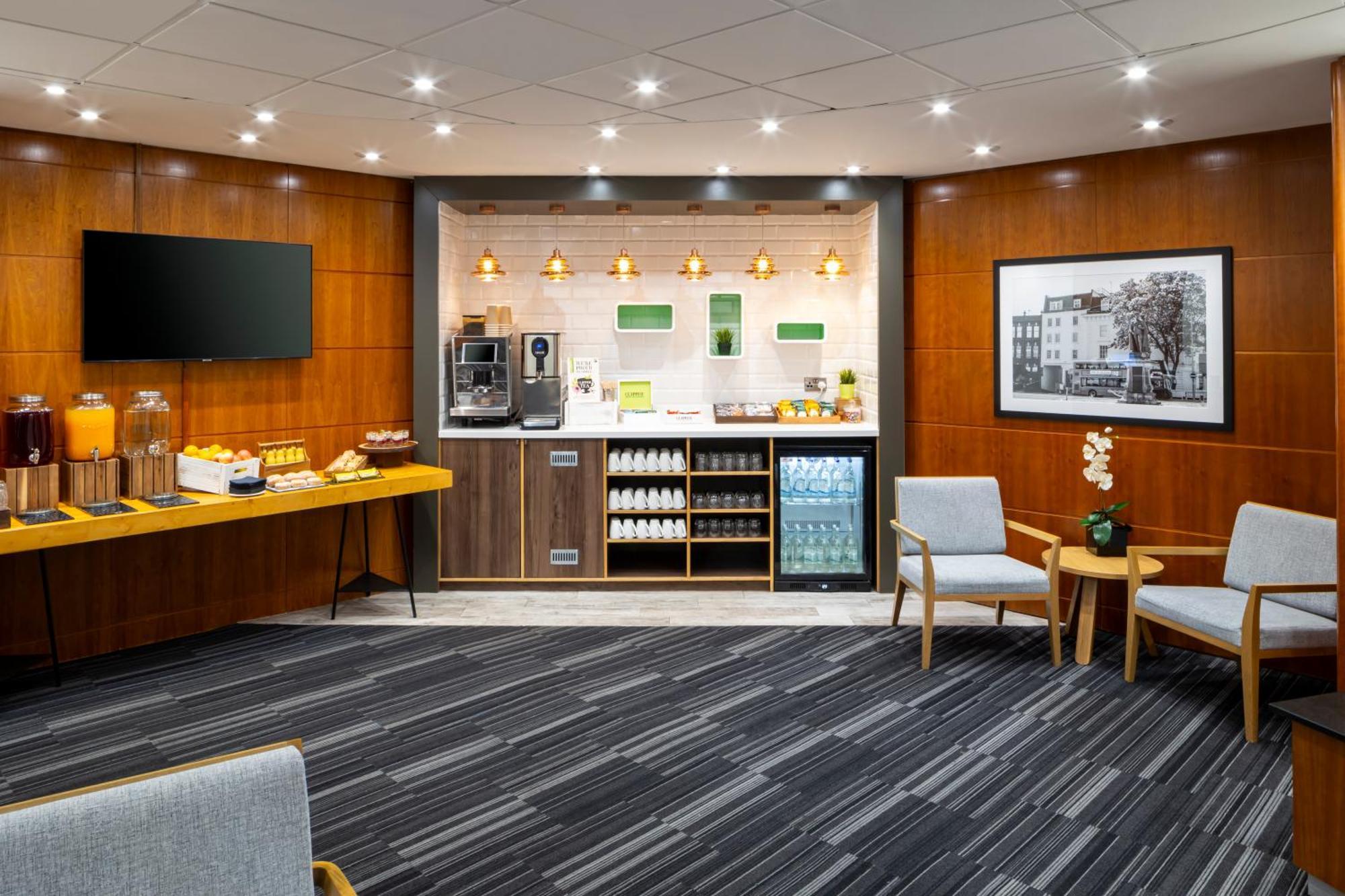 Holiday Inn Reading South M4 Jct 11 By Ihg Екстериор снимка