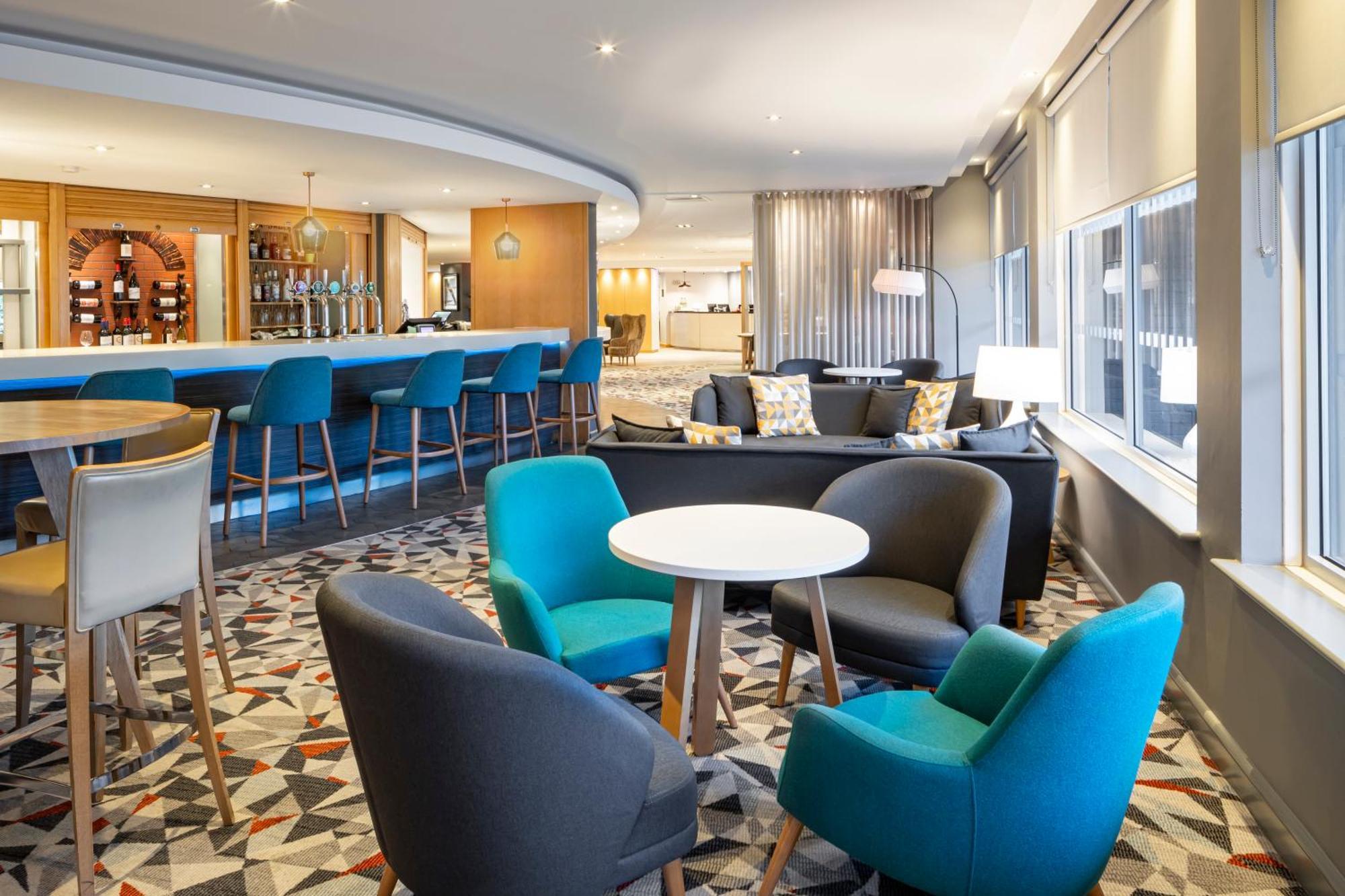 Holiday Inn Reading South M4 Jct 11 By Ihg Екстериор снимка